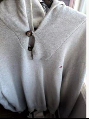 Tommy Hilfiger Light Gray Zip-Up Knit Sweater